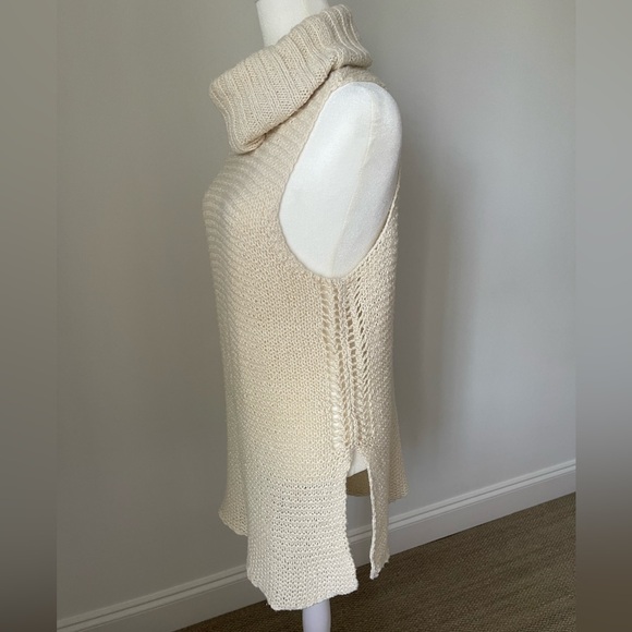 Billabong Sideways Love Sleeveless Turtleneck Sweater - Ivory - Size M - Picture 5 of 15